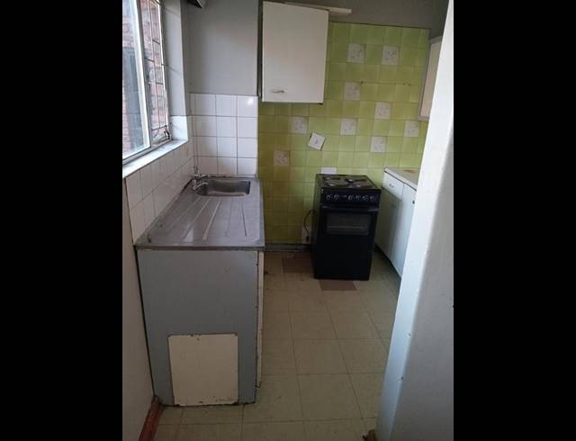 1 BEDROOM PROPERTY TO RENT IN PRETORIA WEST